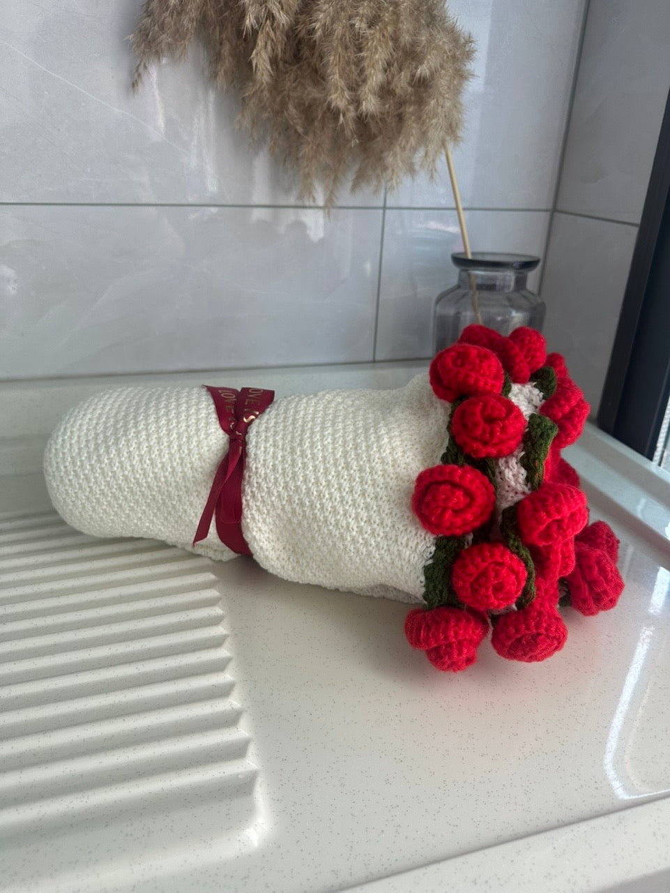 WrapTheLove Finished Flower Bouquet Blanket, Handmade Crochet Rose Bouquet Blanket, Soft Knitted Throw Blanket, Romantic Gift for Birthday, Wedding, Valentine's Day, Mother's Day, Christmas for mum, daughter, girls, and sisters, friends