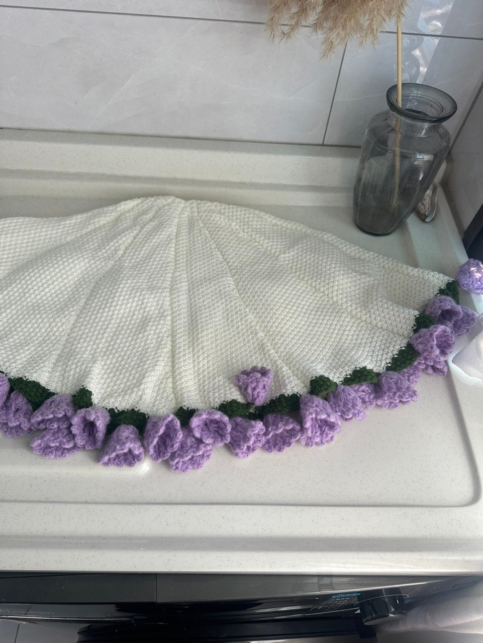WrapTheLove Finished Flower Bouquet Blanket, Handmade Crochet Rose Bouquet Blanket, Soft Knitted Throw Blanket, Romantic Gift for Birthday, Wedding, Valentine's Day, Mother's Day, Christmas for mum, daughter, girls, and sisters, friends