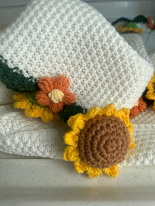 WrapTheLove Finished Handmade Crochet Sunflower Bouquet Blanket, Soft Knitted Throw Blanket, Romantic Gift for Birthday, Wedding, Valentine's Day, Mother's Day, Christmas for mum, daughter, girls, and sisters, friends