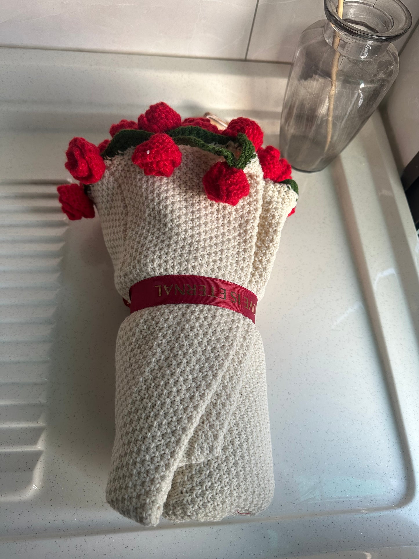 WrapTheLove Finished Flower Bouquet Blanket, Handmade Crochet Rose Bouquet Blanket, Soft Knitted Throw Blanket, Romantic Gift for Birthday, Wedding, Valentine's Day, Mother's Day, Christmas for mum, daughter, girls, and sisters, friends