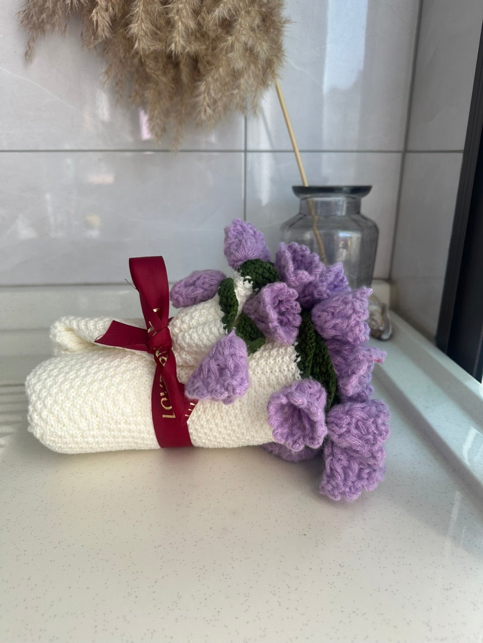 WrapTheLove Finished Flower Bouquet Blanket, Handmade Crochet Rose Bouquet Blanket, Soft Knitted Throw Blanket, Romantic Gift for Birthday, Wedding, Valentine's Day, Mother's Day, Christmas for mum, daughter, girls, and sisters, friends