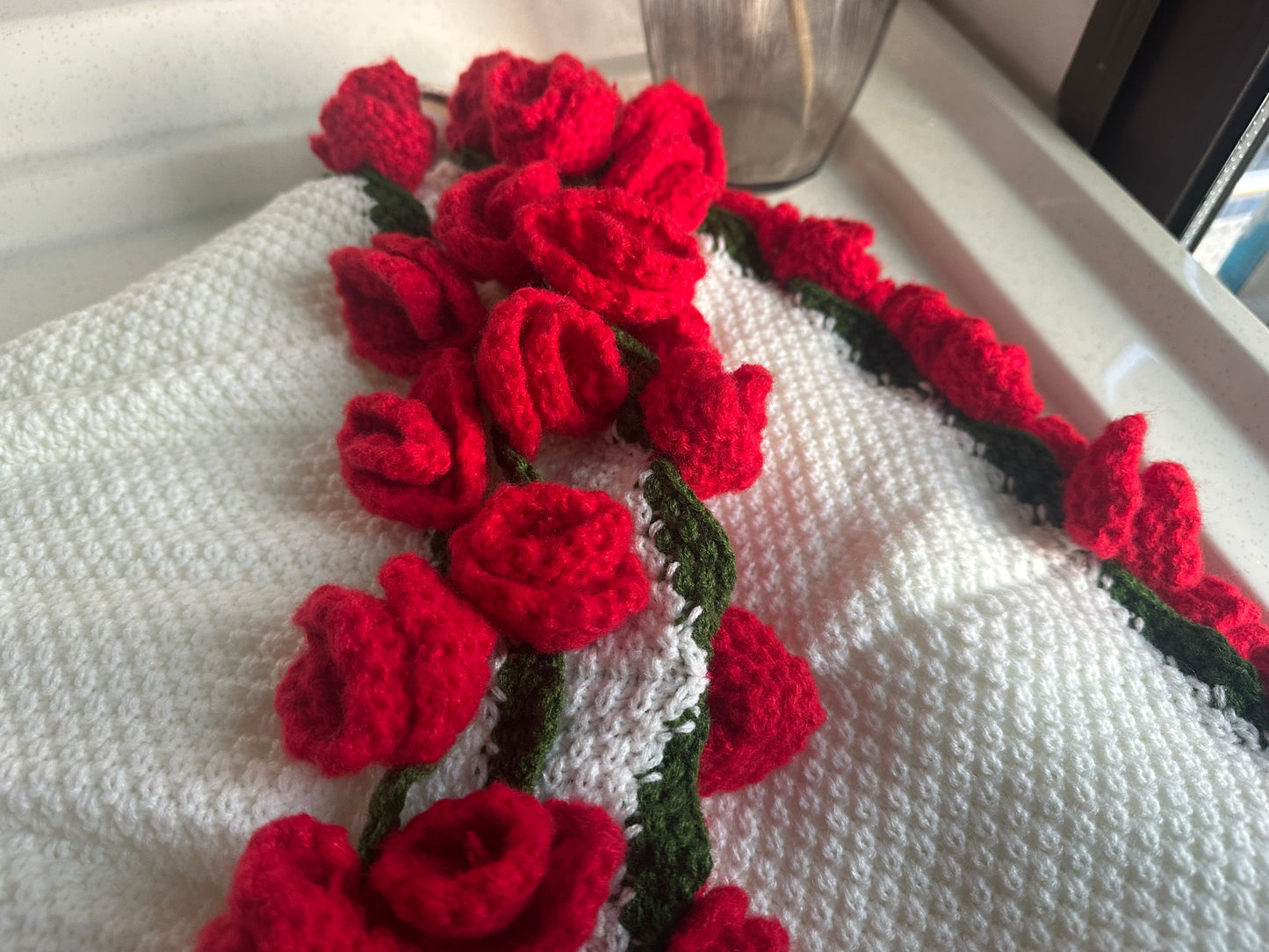 WrapTheLove Finished Flower Bouquet Blanket, Handmade Crochet Rose Bouquet Blanket, Soft Knitted Throw Blanket, Romantic Gift for Birthday, Wedding, Valentine's Day, Mother's Day, Christmas for mum, daughter, girls, and sisters, friends