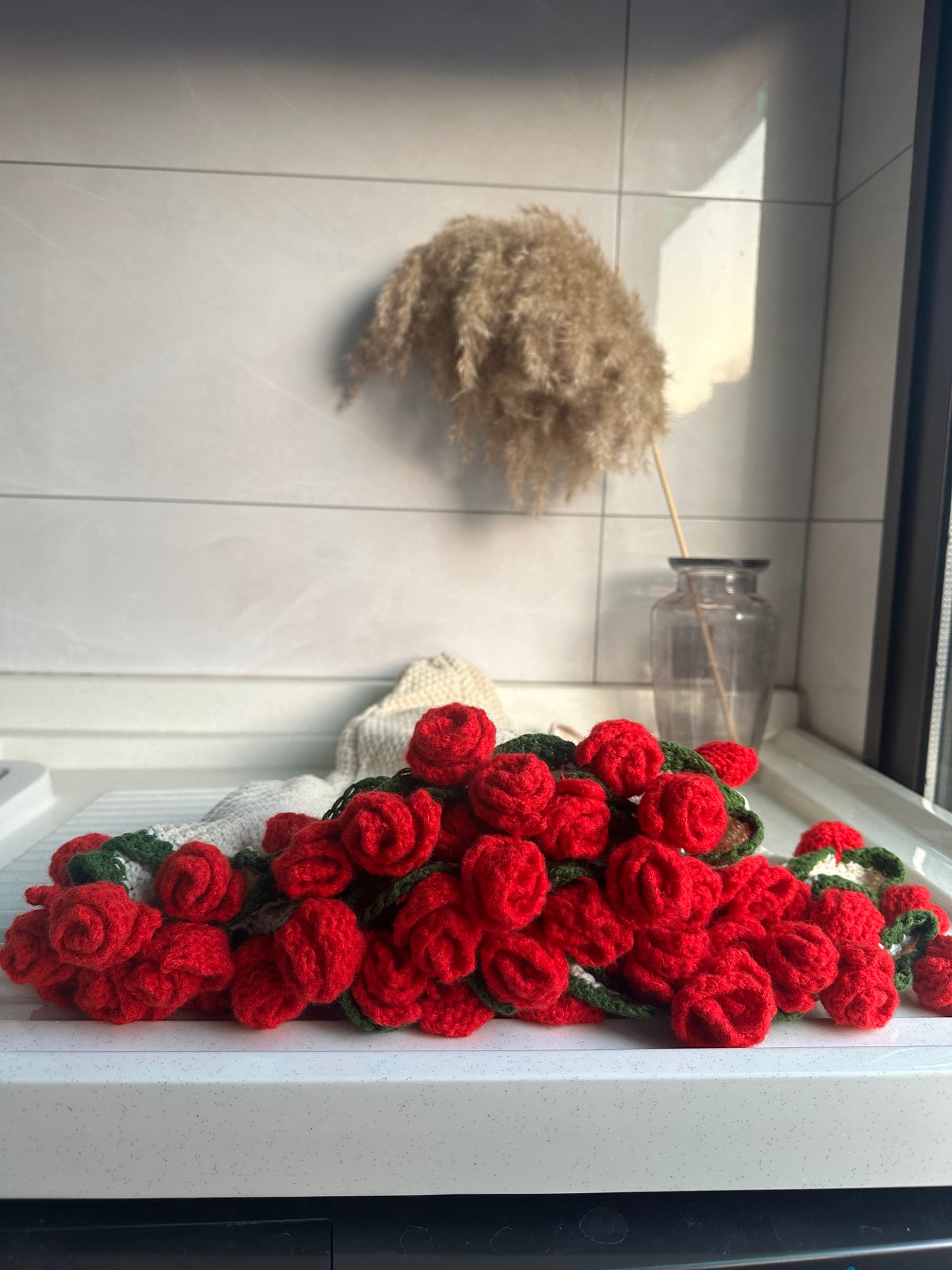 WrapTheLove Finished Flower Bouquet Blanket, Handmade Crochet Rose Bouquet Blanket, Soft Knitted Throw Blanket, Romantic Gift for Birthday, Wedding, Valentine's Day, Mother's Day, Christmas for mum, daughter, girls, and sisters, friends