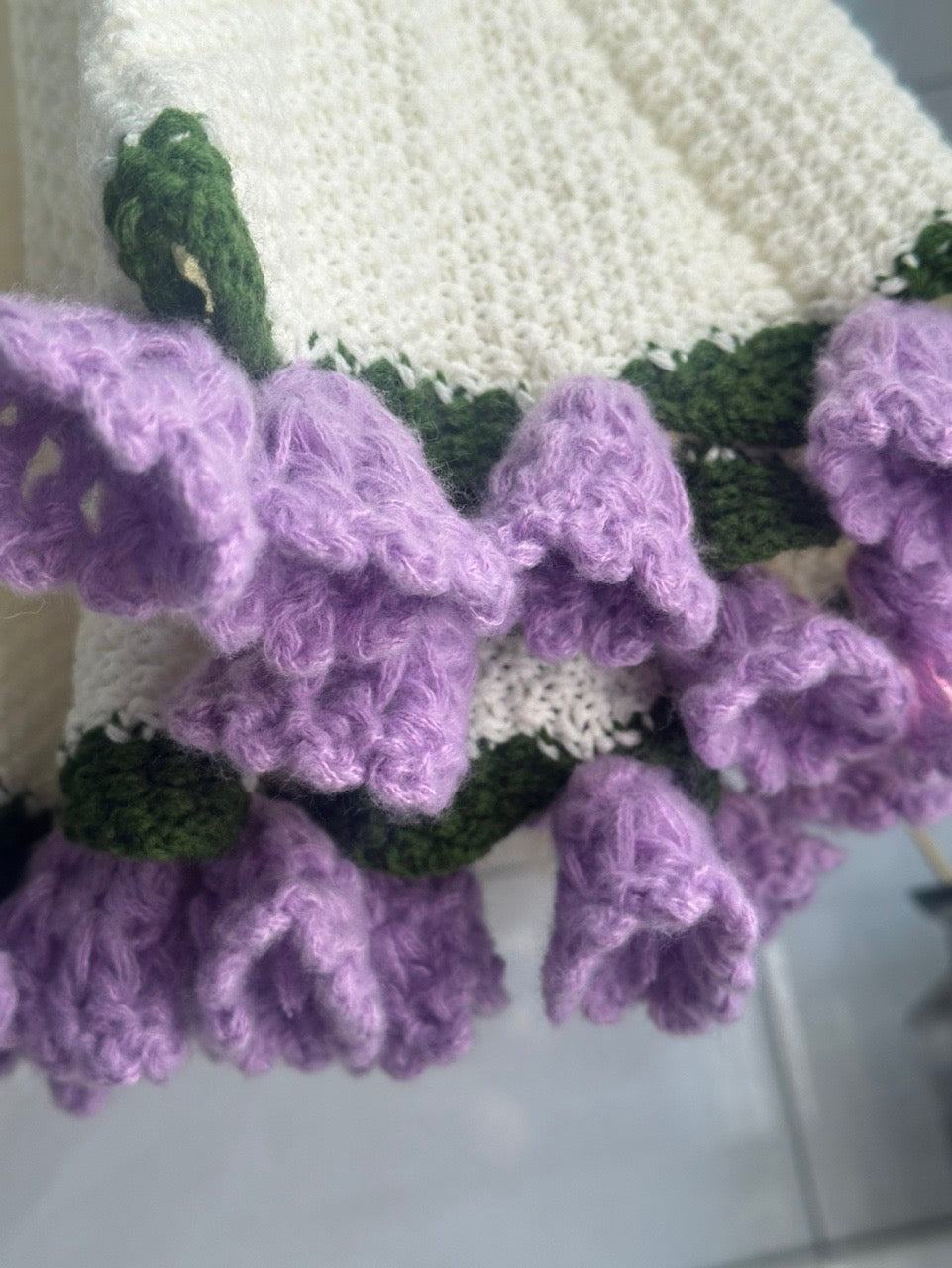 WrapTheLove Finished Flower Bouquet Blanket, Handmade Crochet Rose Bouquet Blanket, Soft Knitted Throw Blanket, Romantic Gift for Birthday, Wedding, Valentine's Day, Mother's Day, Christmas for mum, daughter, girls, and sisters, friends